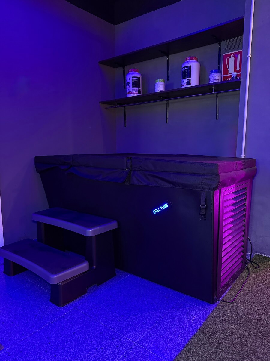 Ice bath instalado en gimnasio deportivo en Alicante