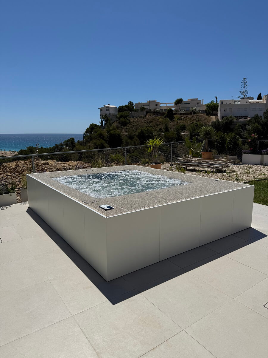 mini piscina instalada en alicante