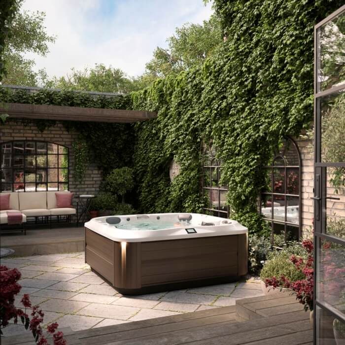jacuzzi j335